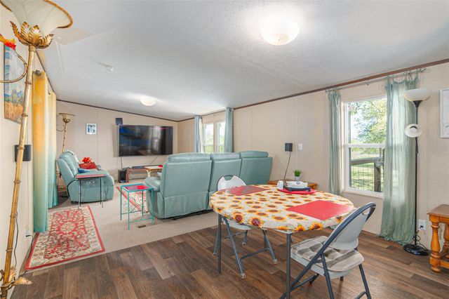 2105 Fm 1104, Kingsbury, TX 78638