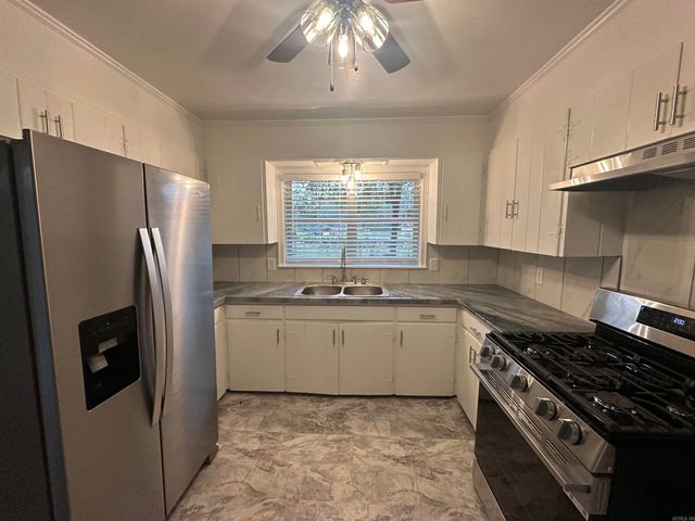 114 S PETERSON, Dumas, AR 71639