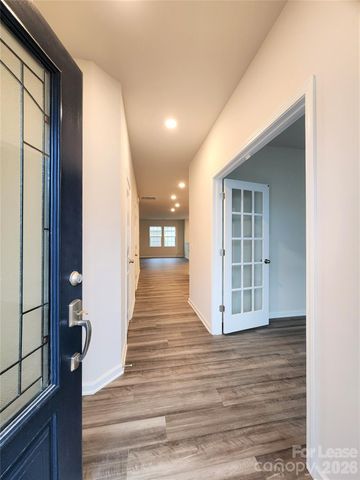 12736 Wandering Brook Drive, Charlotte, NC 28273