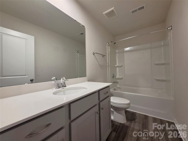 12736 Wandering Brook Drive, Charlotte, NC 28273