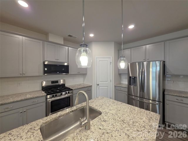 12736 Wandering Brook Drive, Charlotte, NC 28273