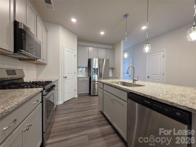 12736 Wandering Brook Drive, Charlotte, NC 28273