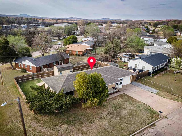 2202 NW 36th St, Lawton, OK 73505