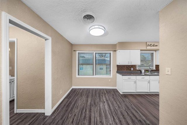 2202 NW 36th St, Lawton, OK 73505