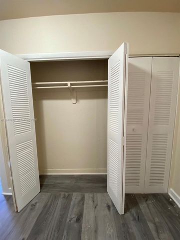 1011 SW 5th St 2, Miami, FL 33130