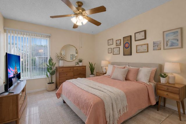 5617 Blue Shadows Court 4, Orlando, FL 32811