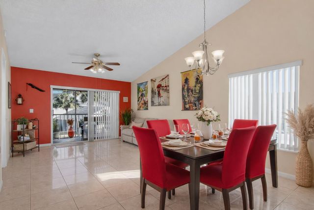 5617 Blue Shadows Court 4, Orlando, FL 32811