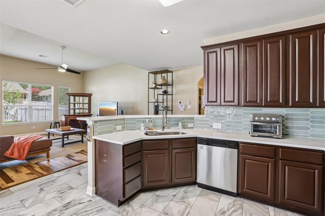 201 Skinner, Kyle, TX 78640
