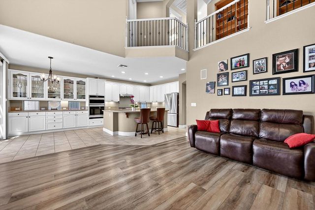 343 Carpenter Hill Rd, Folsom, CA 95630