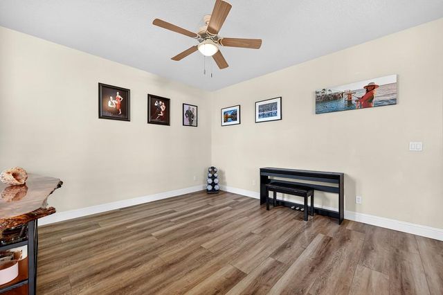 343 Carpenter Hill Rd, Folsom, CA 95630