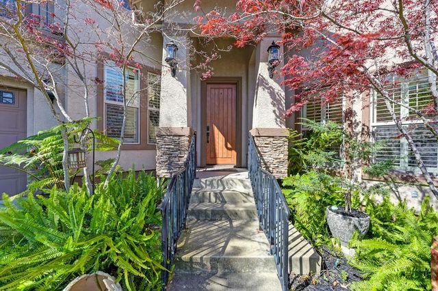 343 Carpenter Hill Rd, Folsom, CA 95630