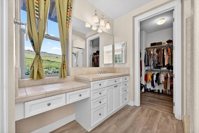 343 Carpenter Hill Rd, Folsom, CA 95630