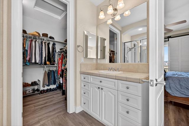 343 Carpenter Hill Rd, Folsom, CA 95630