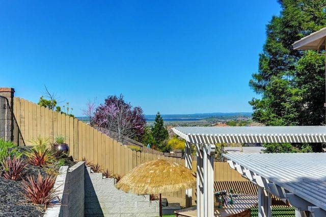 343 Carpenter Hill Rd, Folsom, CA 95630