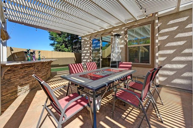 343 Carpenter Hill Rd, Folsom, CA 95630