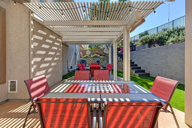 343 Carpenter Hill Rd, Folsom, CA 95630