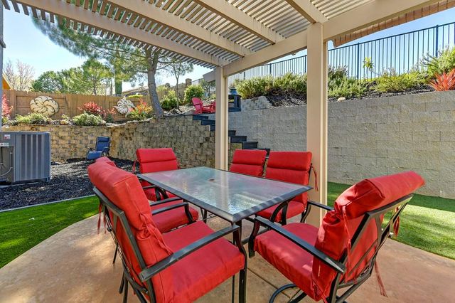 343 Carpenter Hill Rd, Folsom, CA 95630