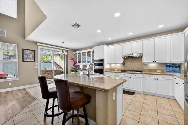 343 Carpenter Hill Rd, Folsom, CA 95630