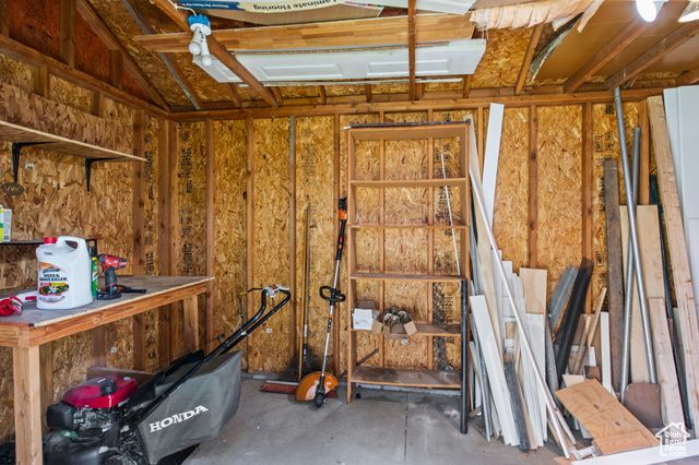 598 BROOKSIDE DR, Springville, UT 84663