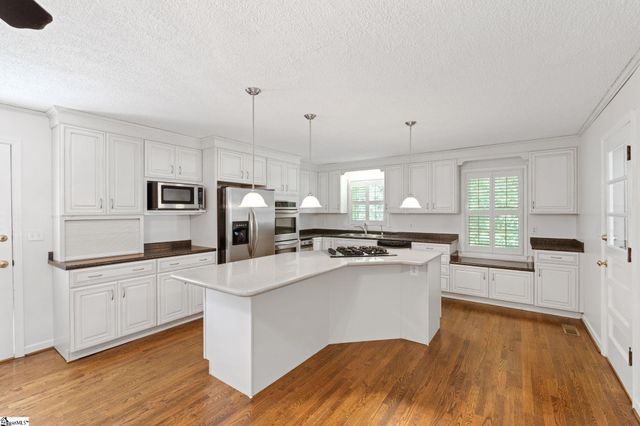 8 Whitman Drive, Taylors, SC 29687