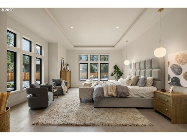 3537 LAKE GROVE Ave, Lake Oswego, OR 97035