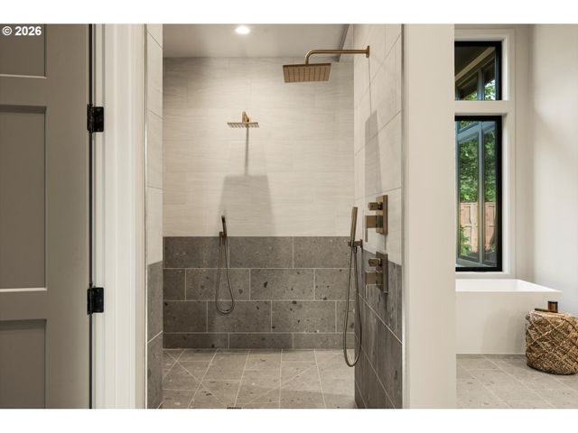 3537 LAKE GROVE Ave, Lake Oswego, OR 97035