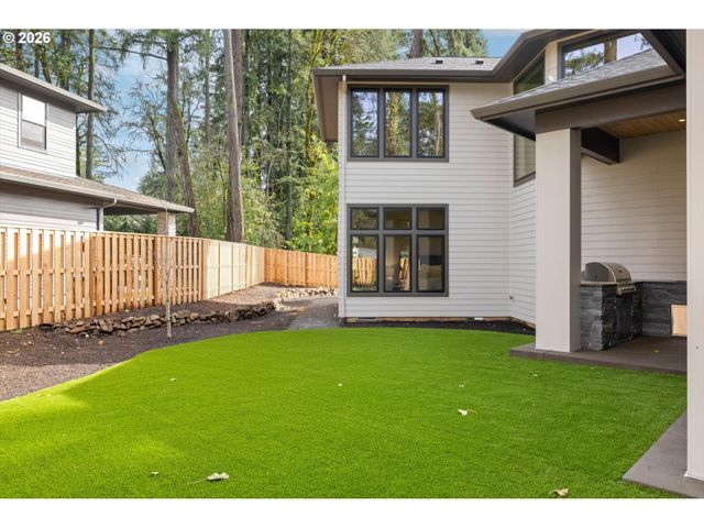 3537 LAKE GROVE Ave, Lake Oswego, OR 97035