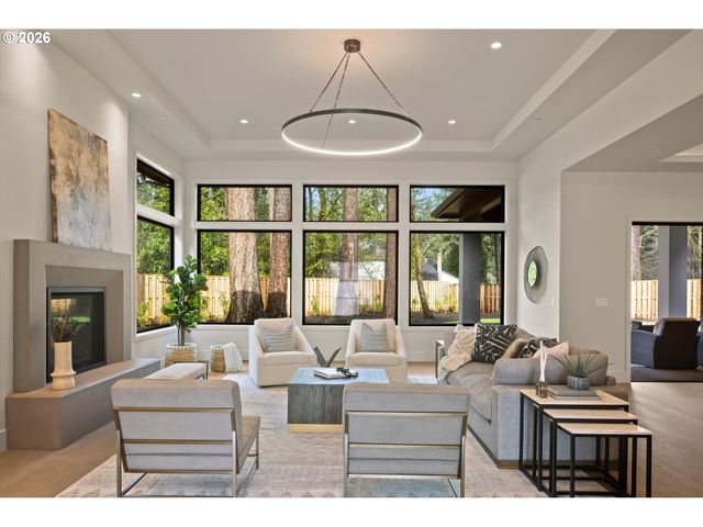 3537 LAKE GROVE Ave, Lake Oswego, OR 97035