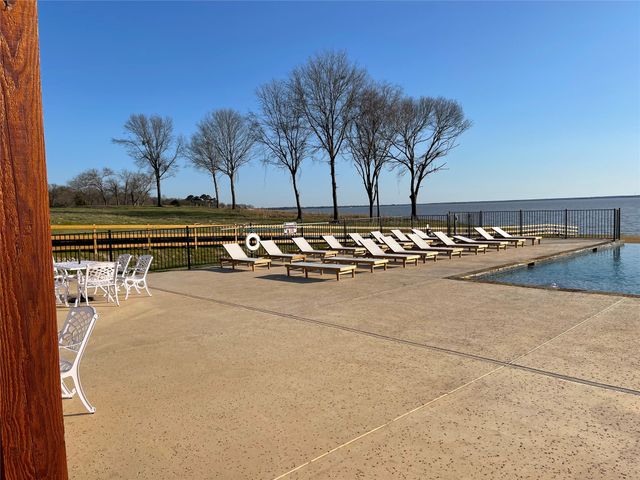 1564 Shoreline Drive, Mabank, TX 75143