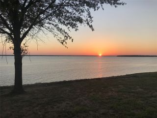 1564 Shoreline Drive, Mabank, TX 75143