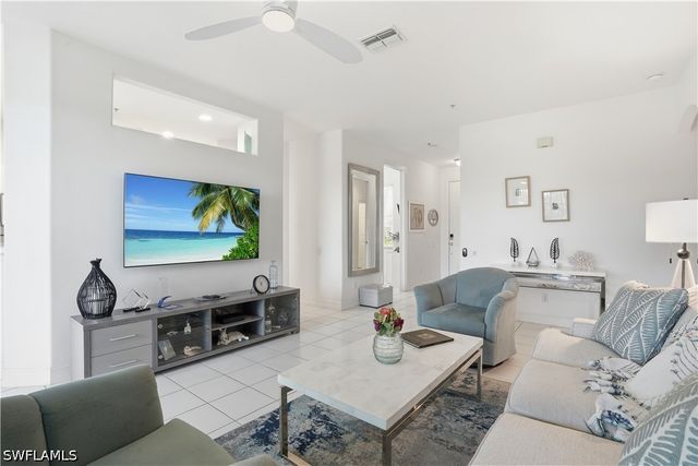 800 Carrick Bend CIR 103, Naples, FL 34110