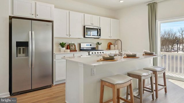 522 LYANNA WAY, Downingtown, PA 19335
