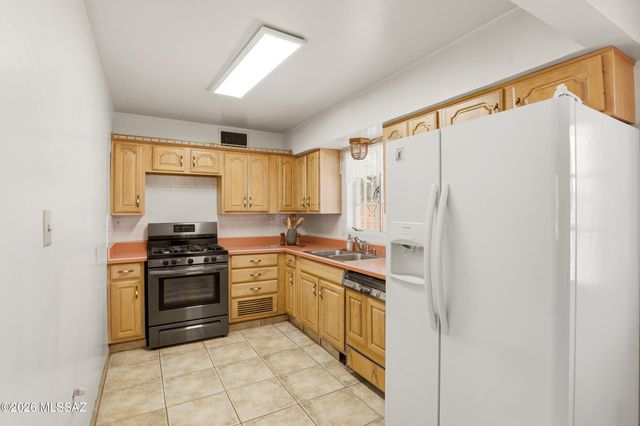 1156 N Belvedere Avenue, Tucson, AZ 85712