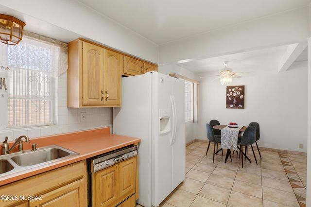 1156 N Belvedere Avenue, Tucson, AZ 85712