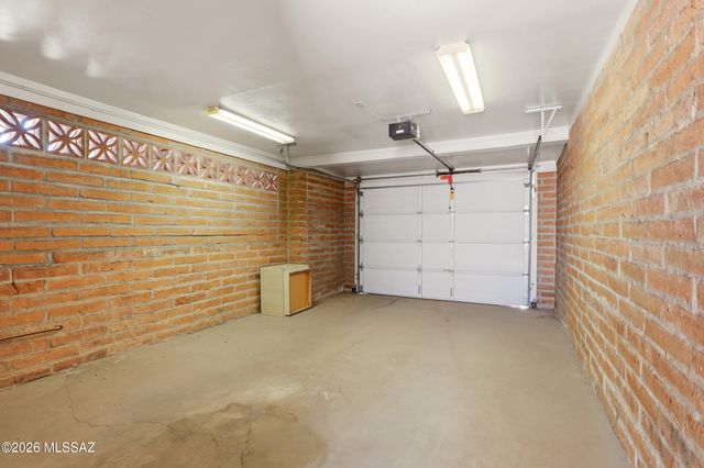 1156 N Belvedere Avenue, Tucson, AZ 85712