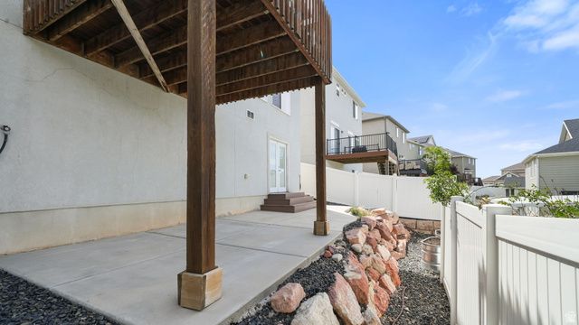 203 E RIDGELINE WAY, North Salt Lake, UT 84054