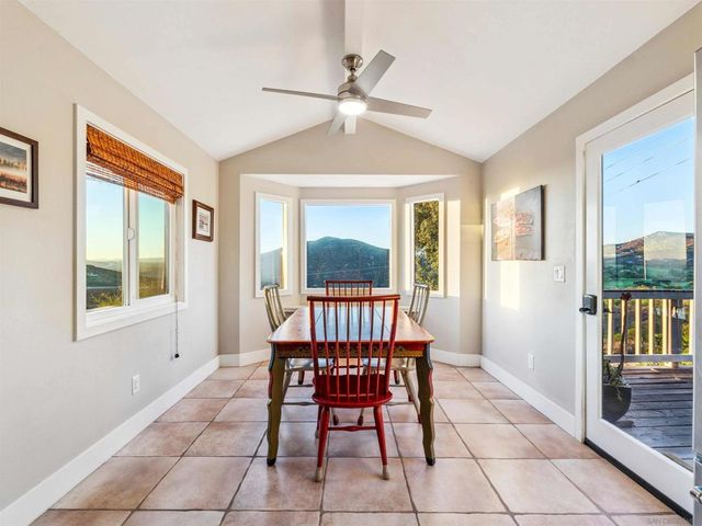 17924 Saint Andrews Dr, Poway, CA 92064