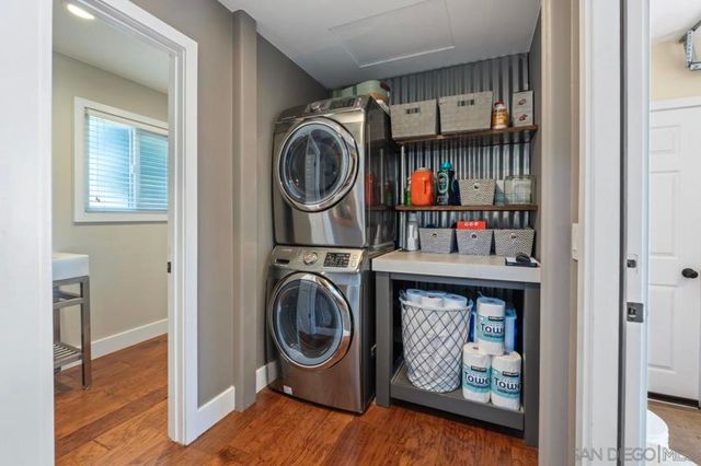 17924 Saint Andrews Dr, Poway, CA 92064