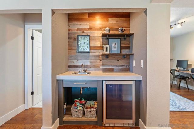 17924 Saint Andrews Dr, Poway, CA 92064