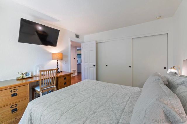 17924 Saint Andrews Dr, Poway, CA 92064