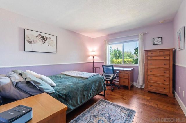 17924 Saint Andrews Dr, Poway, CA 92064