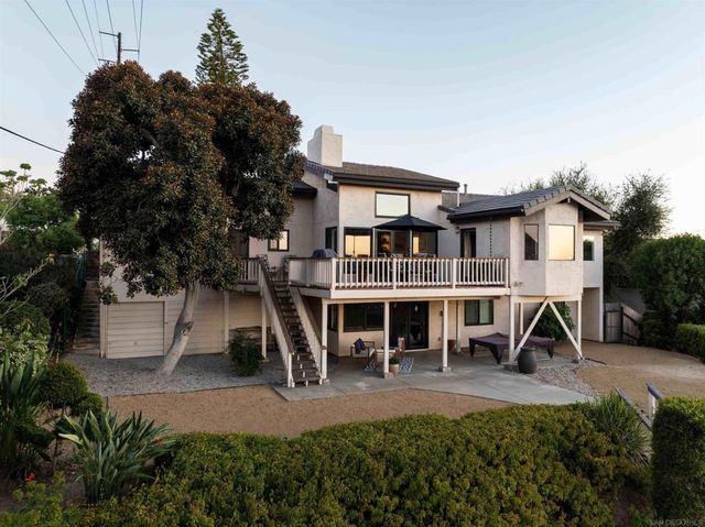 17924 Saint Andrews Dr, Poway, CA 92064