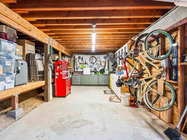 17924 Saint Andrews Dr, Poway, CA 92064