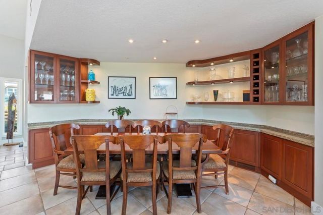 17924 Saint Andrews Dr, Poway, CA 92064