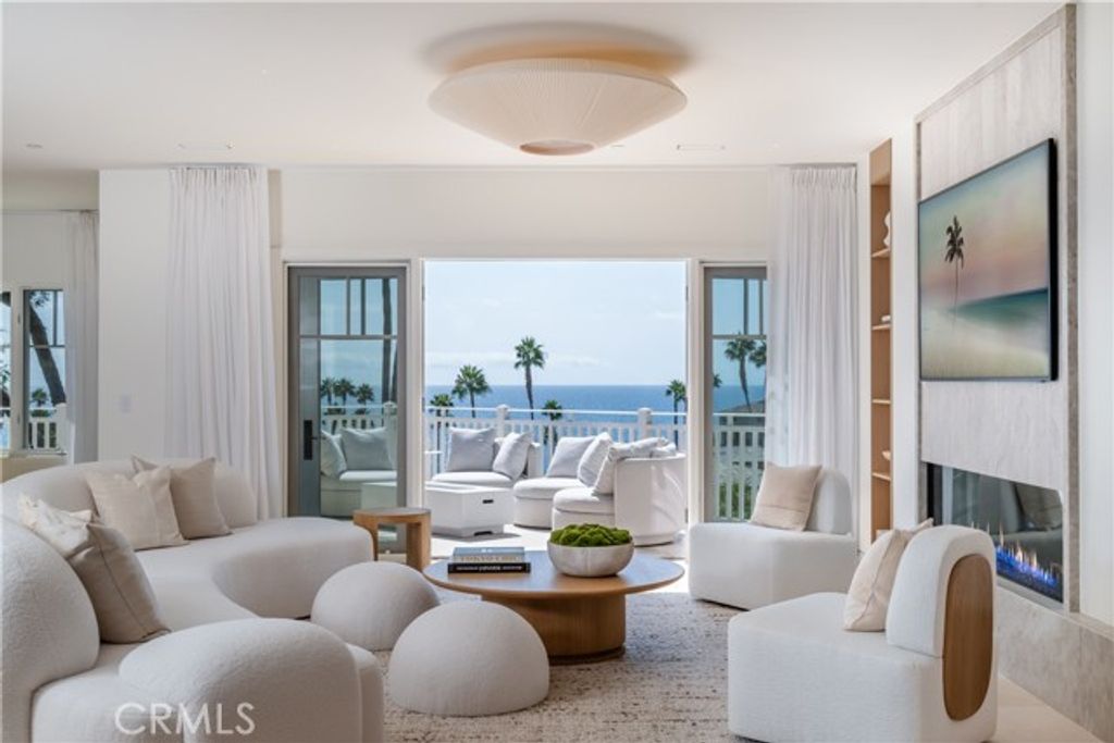 1 Stickley Drive, Laguna Beach, CA 92651