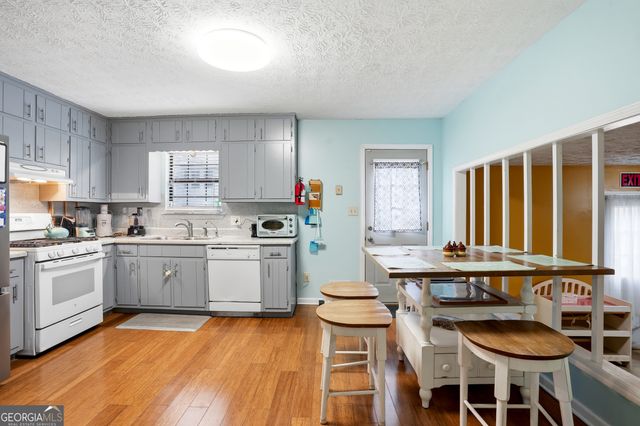 2932 Old South Drive, Jonesboro, GA 30236