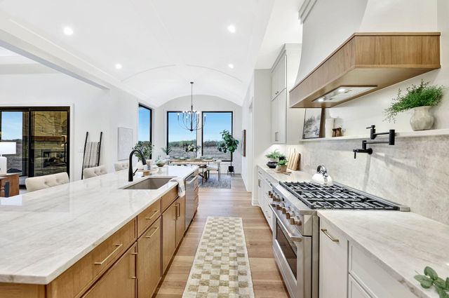 3346 N Bedford Ct, Wichita, KS 67226