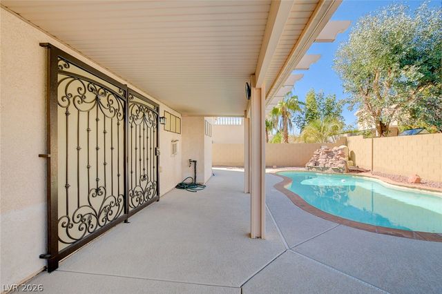 432 Staghorn Pass Avenue, Las Vegas, NV 89183