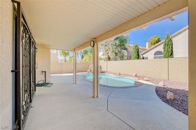 432 Staghorn Pass Avenue, Las Vegas, NV 89183