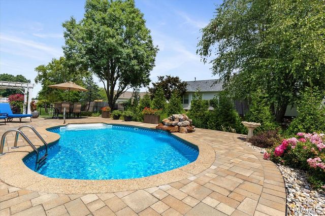 2110 Autumn Wood Drive, St Charles, MO 63303